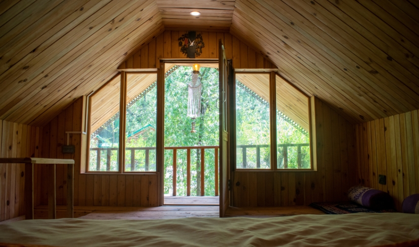 mountain-view-with-balcony